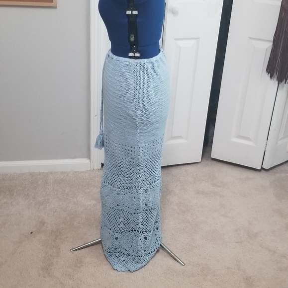 Spell and the Gypsy Collective Let the Sunshine In Crochet Skirt Blue NWT Sz M - Picture 4 of 6